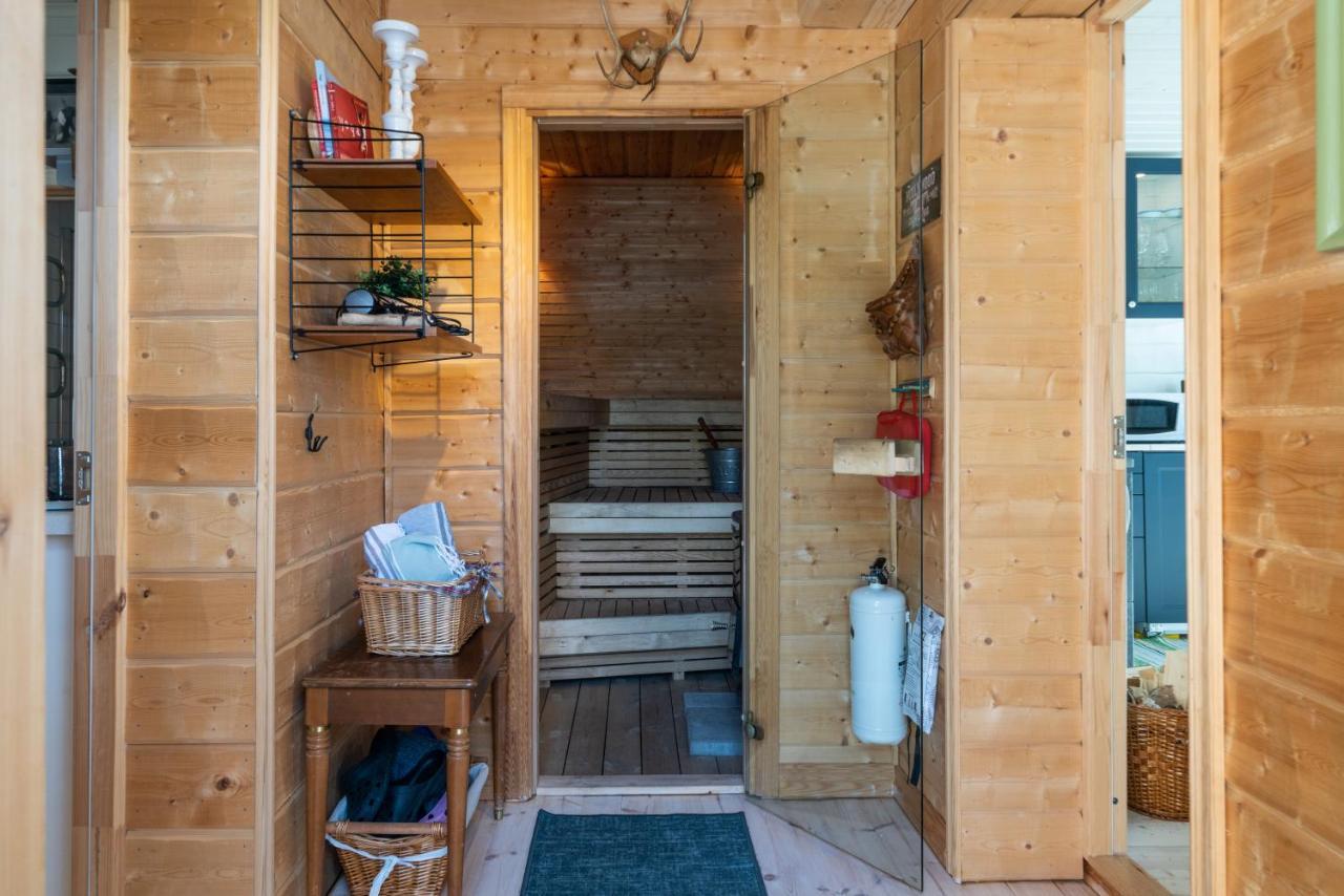 Torpet - Bed And Breakfast Med Charm Norrfjarden ภายนอก รูปภาพ