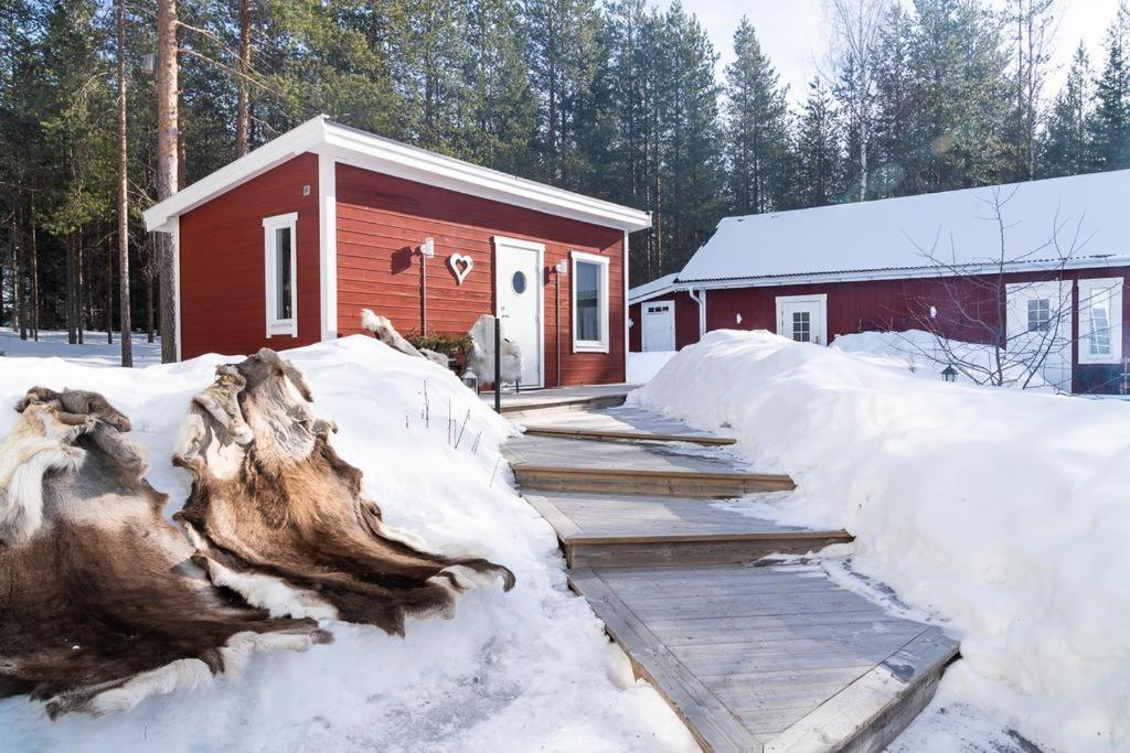 Torpet - Bed And Breakfast Med Charm Norrfjarden ภายนอก รูปภาพ